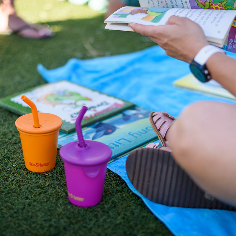 10oz-kid-s-cup-with-straw-lid-y5 10oz_kids_cups_straw_reading_blanket_square.jpg