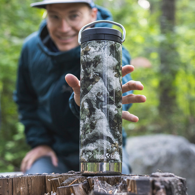 20oz-tkwide-with-twist-cap-mossy-oak-k0 20oz_bottle_twist_mossyoak_terragila_closeup_square.jpg