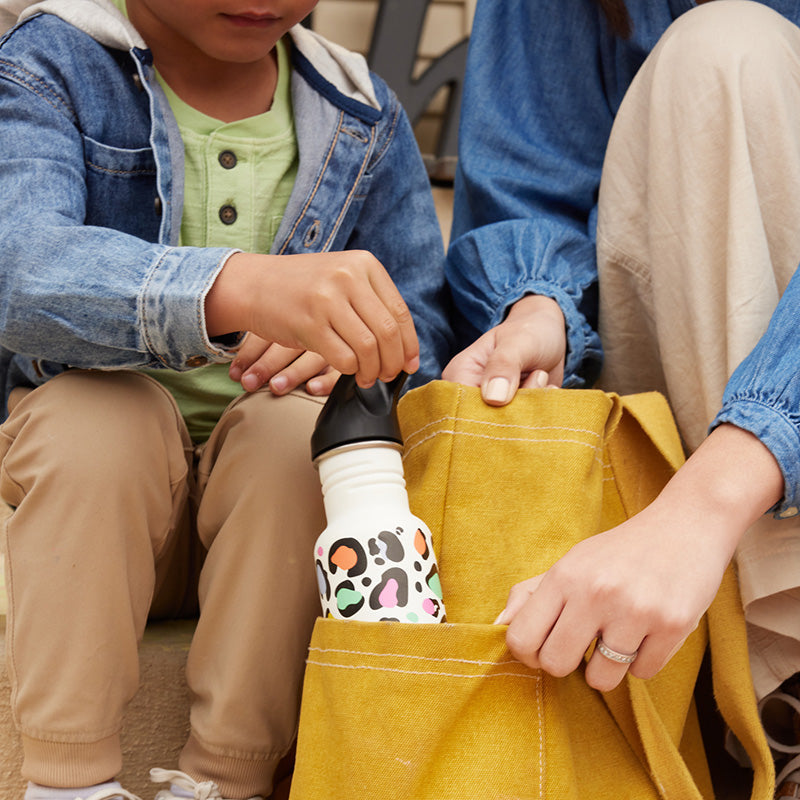 12oz-kid-s-classic-with-flip-seal-sport-cap-z8 kid_sport_flip_seal_12oz_bag_pull_square.jpg