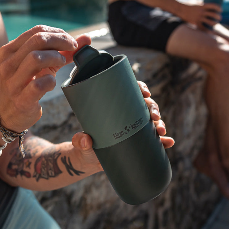 flip-lid-c5 rise_flip_lid_small_tumbler_open.jpg